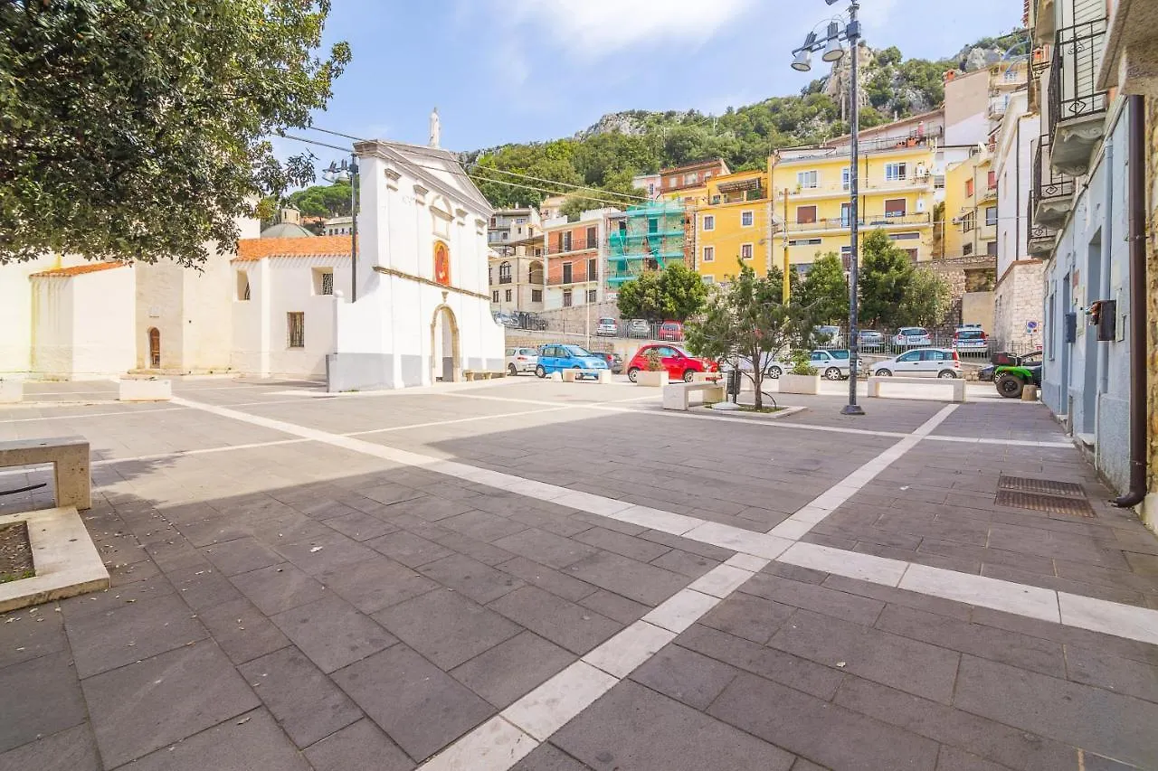 B&B Dommu Mia Baunei 0*,